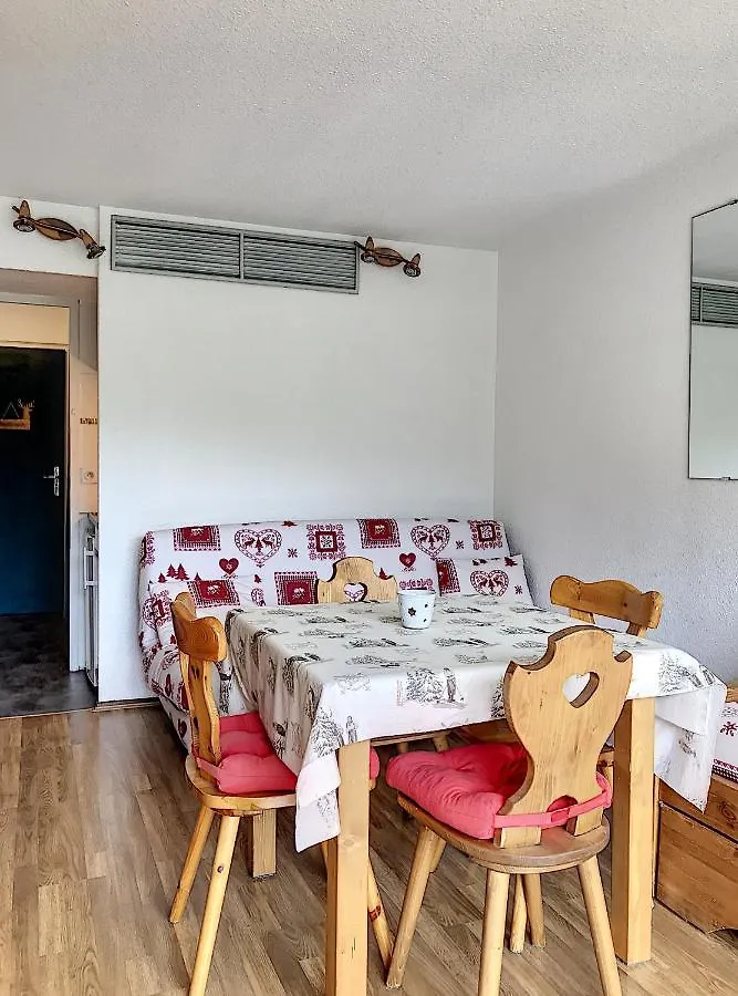Travelski Home Classic - Residence Soyouz Le Corbier 0*,  Fransa
